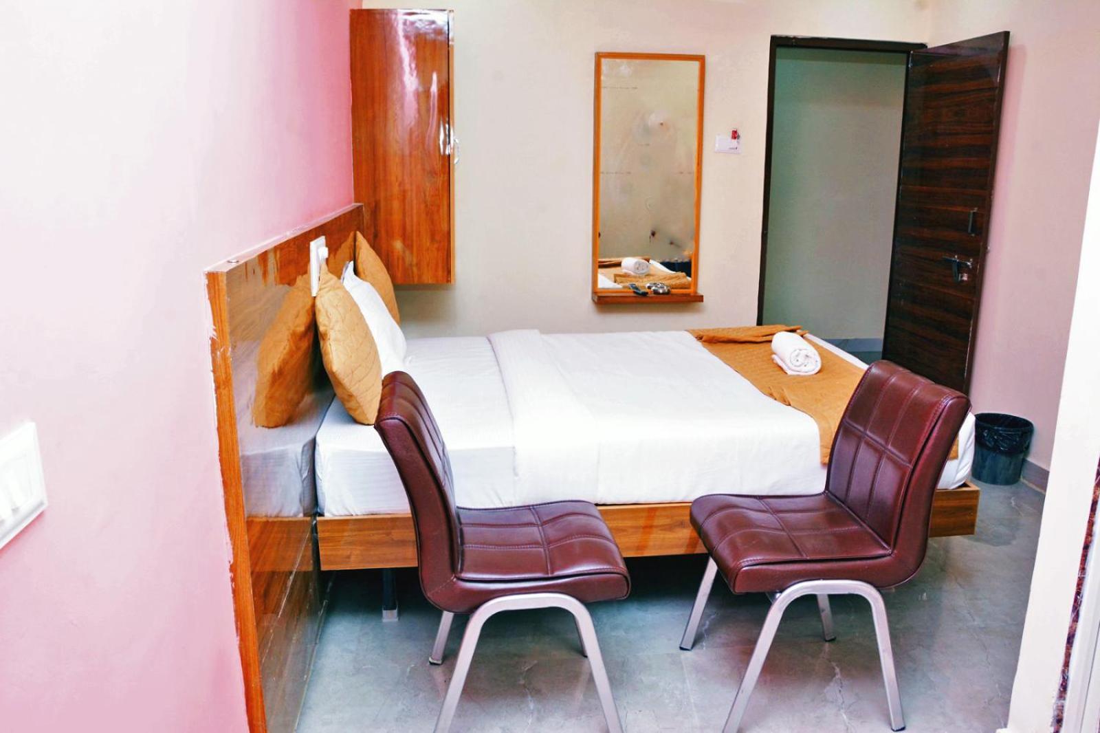 Udupi Deluxe Lodge Gulbarga Kalaburagi Buitenkant foto