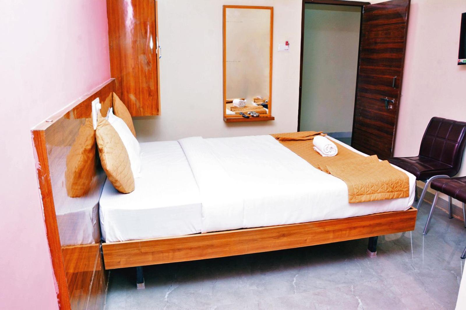 Udupi Deluxe Lodge Gulbarga Kalaburagi Buitenkant foto