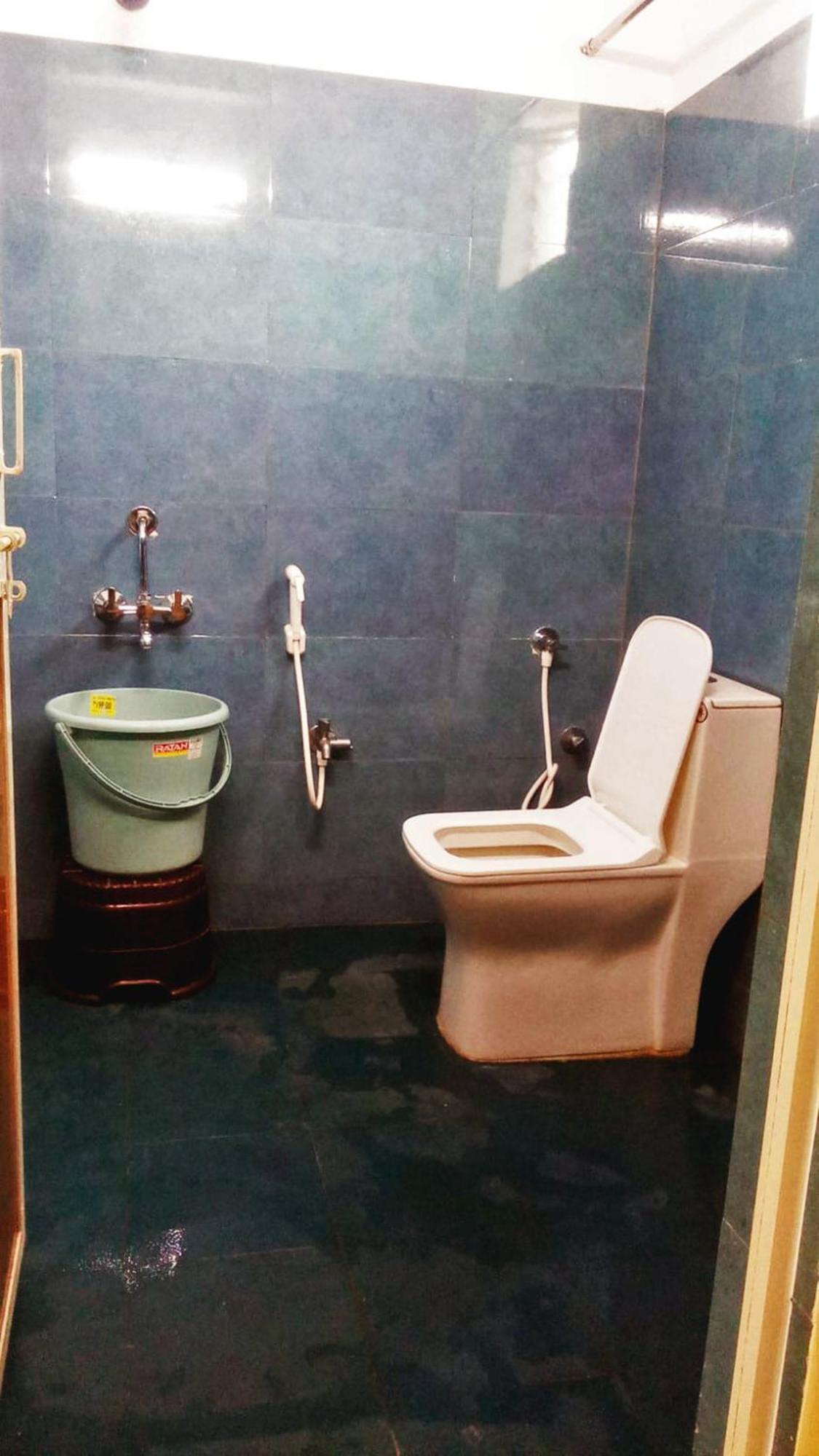 Udupi Deluxe Lodge Gulbarga Kalaburagi Buitenkant foto