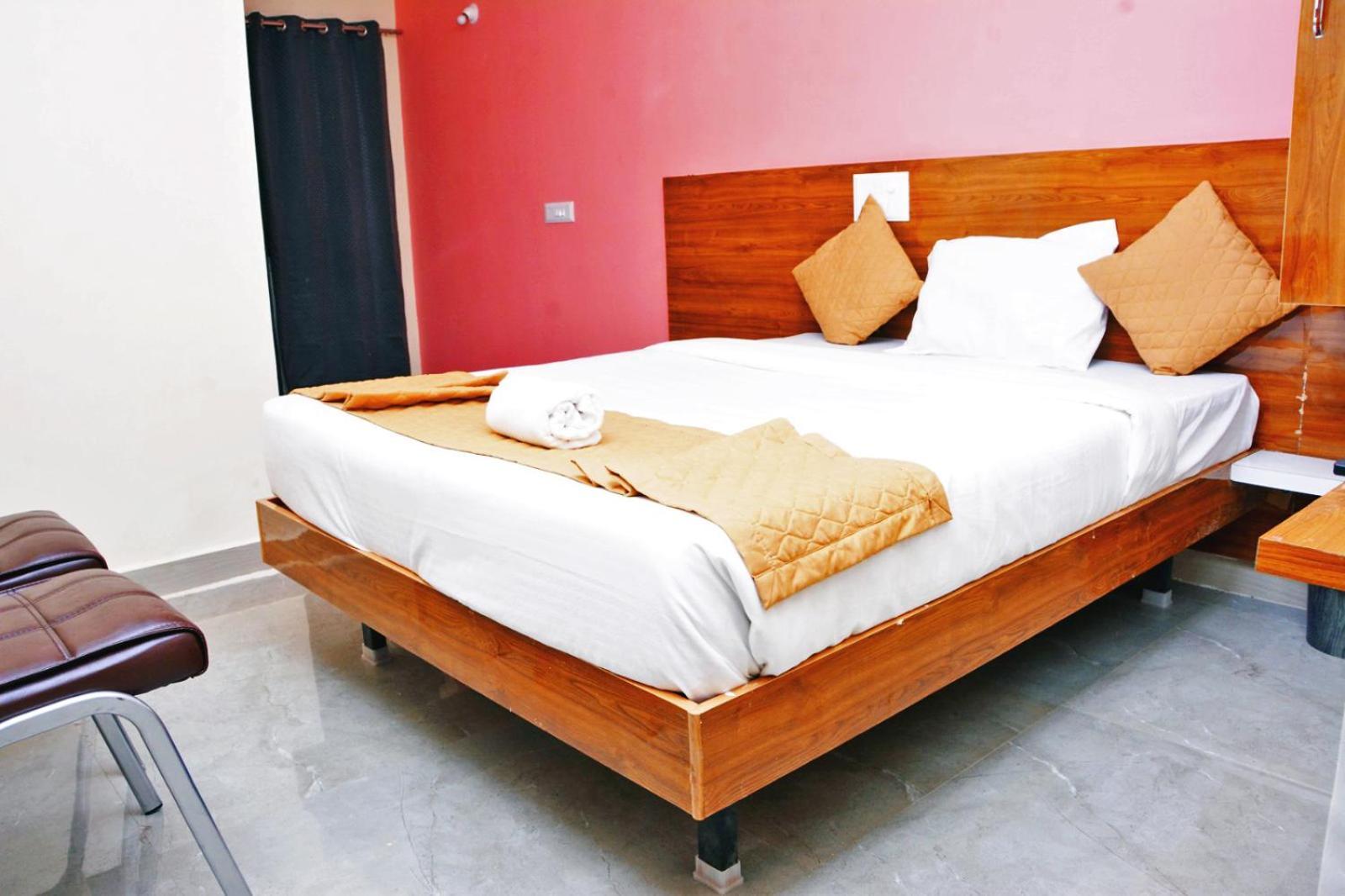 Udupi Deluxe Lodge Gulbarga Kalaburagi Buitenkant foto