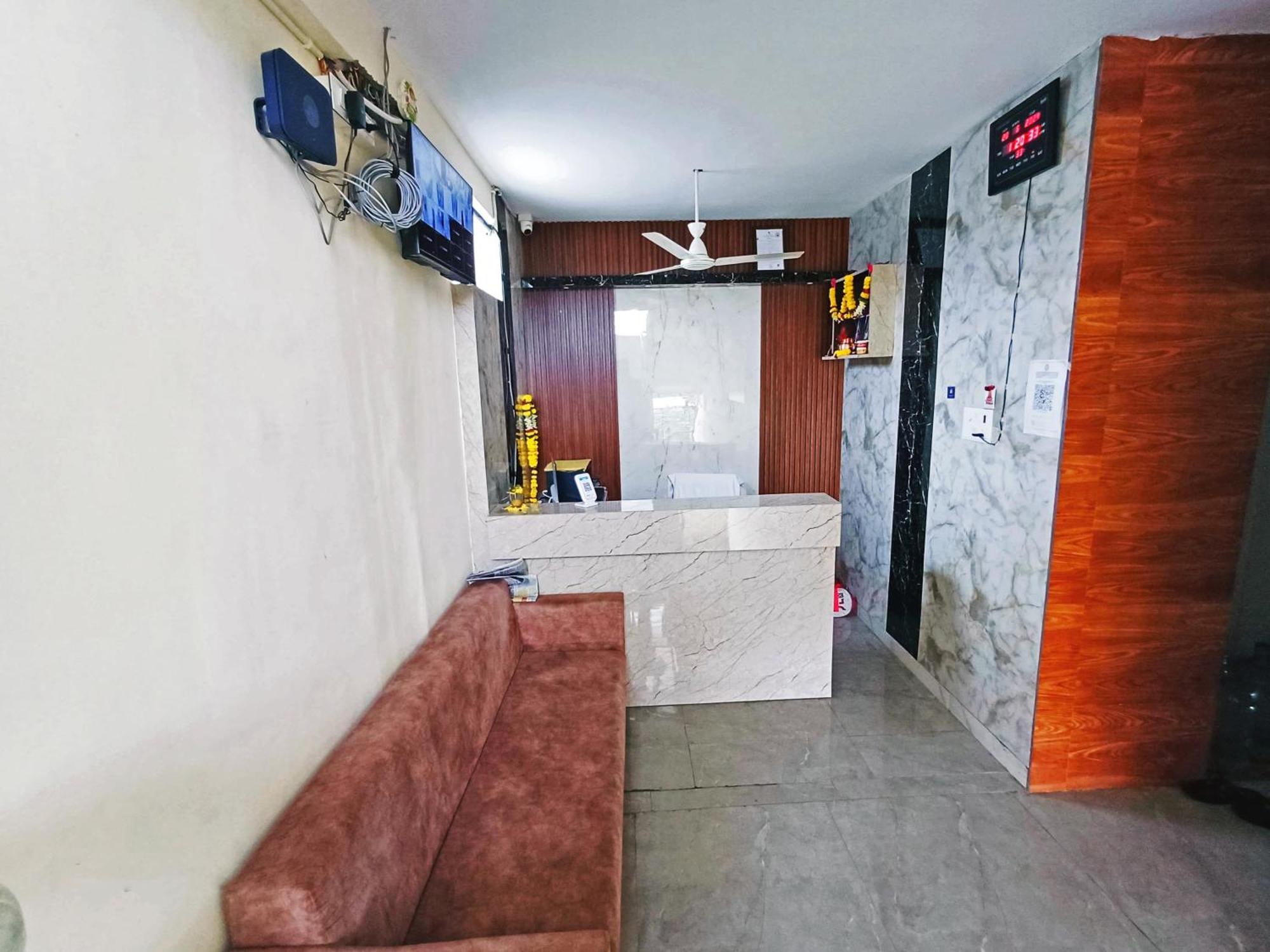 Udupi Deluxe Lodge Gulbarga Kalaburagi Buitenkant foto