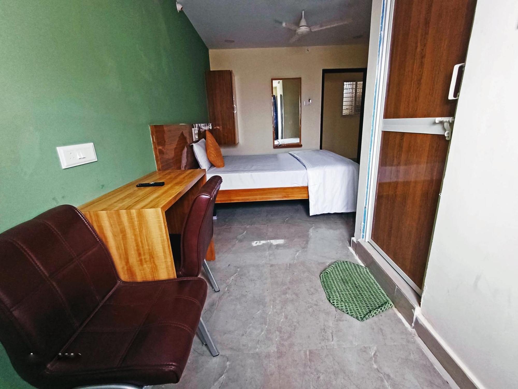 Udupi Deluxe Lodge Gulbarga Kalaburagi Buitenkant foto