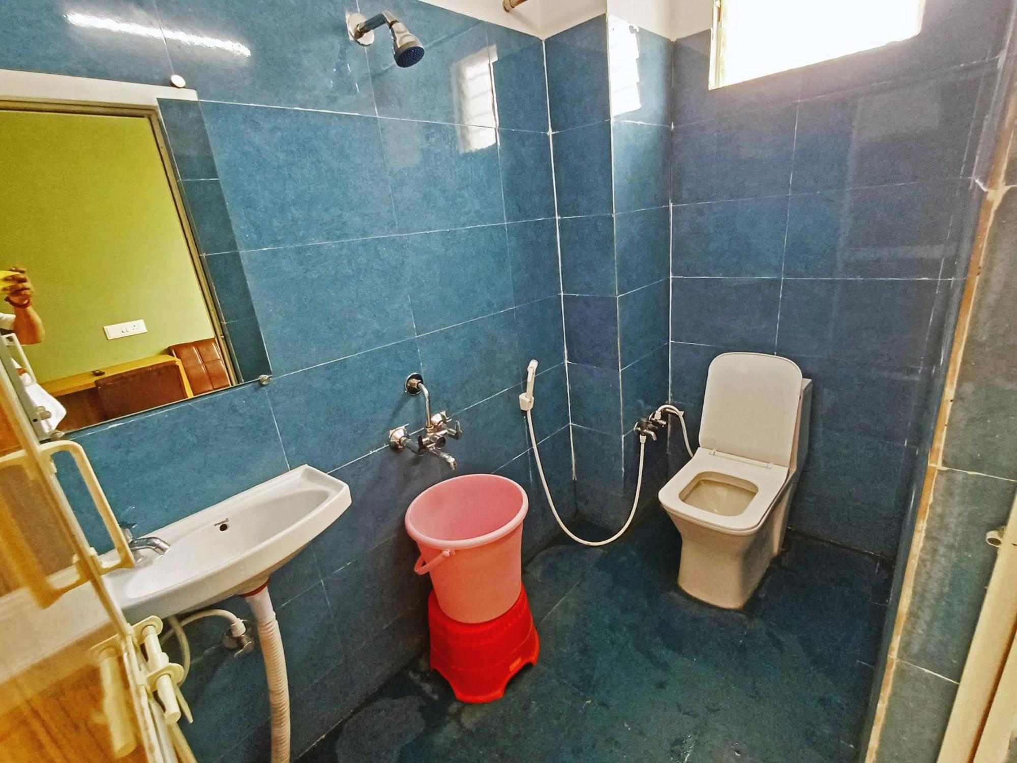 Udupi Deluxe Lodge Gulbarga Kalaburagi Buitenkant foto